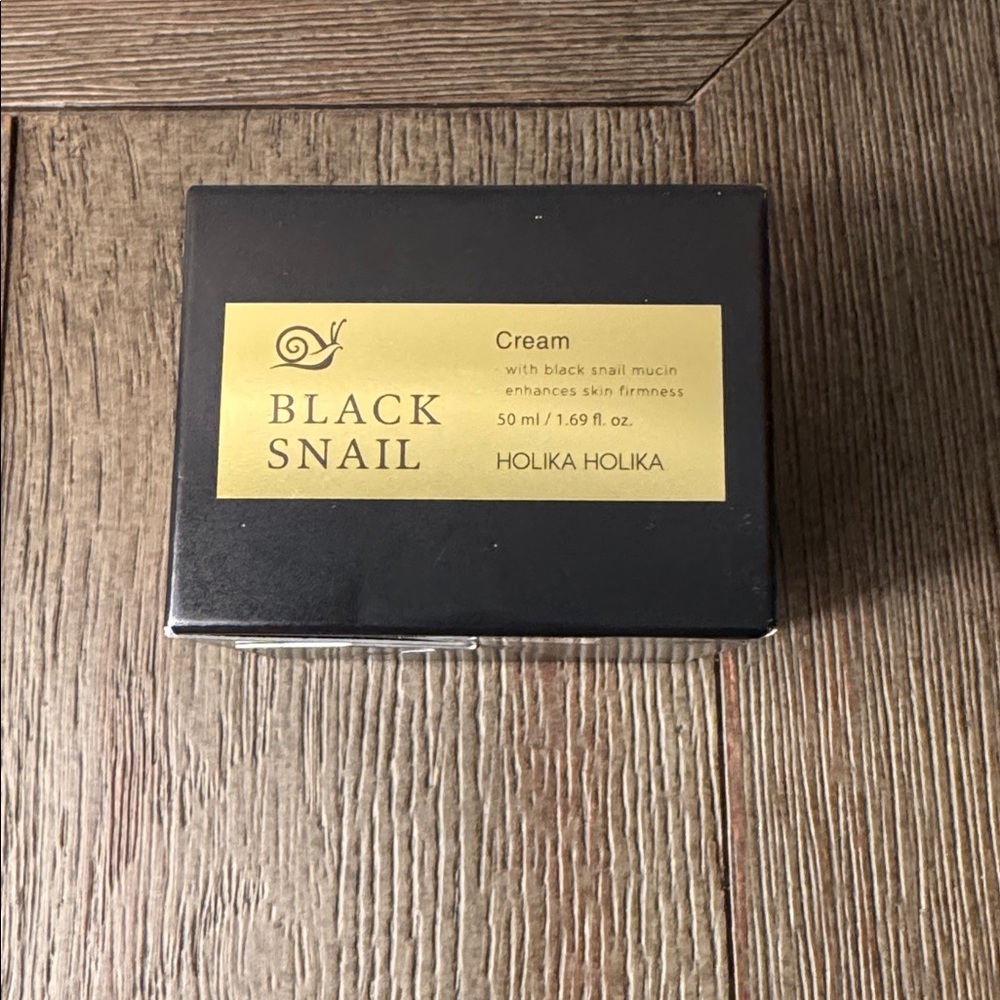 Holika Holika Black Snail Cream and Emulsion Korean Skincare NIP - Picture 2 of 7